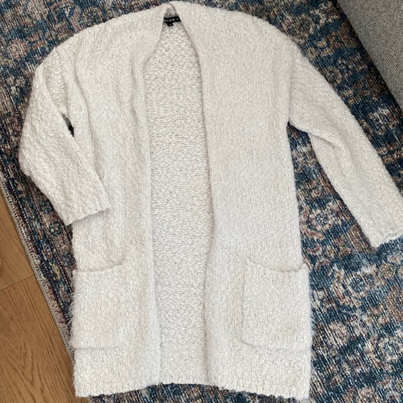 William B Soft Cardigan - Picture 1 of 6